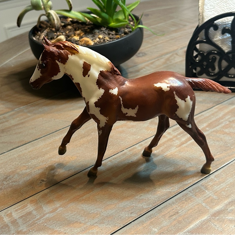 Breyer Traditional Series Van Gogh